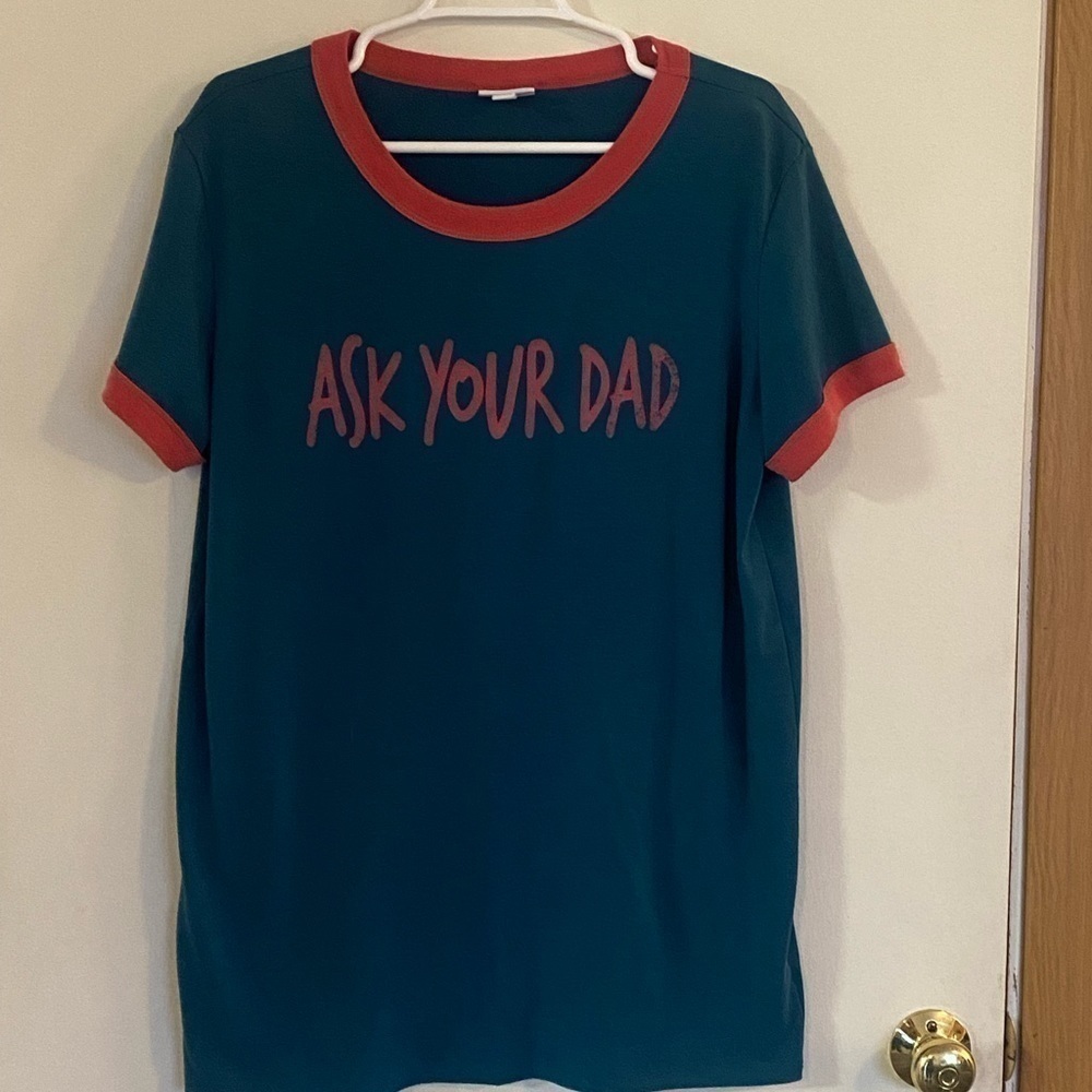 Lularoe ladies, large graphic tee